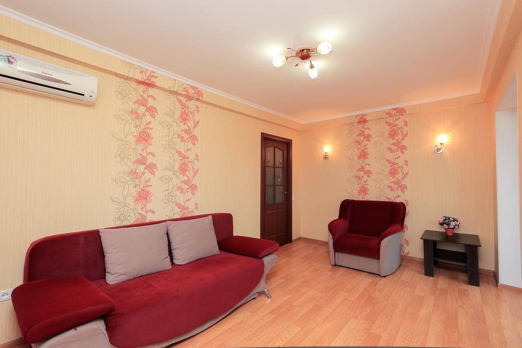 Apartment On Obolonskiy Prospect 12 Kiev Esterno foto