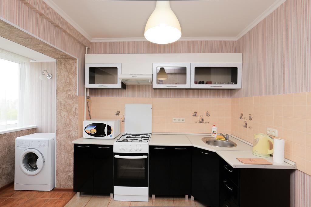 Apartment On Obolonskiy Prospect 12 Kiev Esterno foto